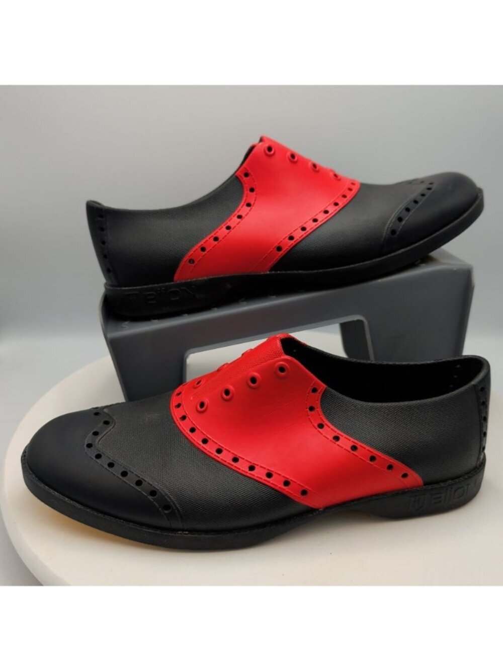 Biion Golf Shoes M 7 W 9 Red & Black Spikeless Wingtip Brogue Slip On Oxford